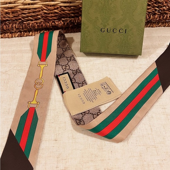 GUCCI Interlocking G Horsebit Web Print Silk Neck Bow In Brown NEW IN BOX - Picture 8 of 12